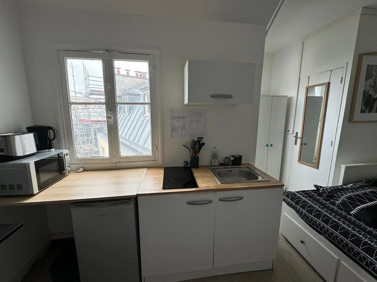 Cozy Studio Nearby Champs Elysees 7 Paris France